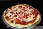 Recept Pizza se šunkou a sýrem - pizza