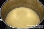 Recept Smetanová květáková polévka s bazalkou - květáková polévka - připrava