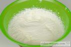 Recept Krém na dort z pomazánkového másla - krém na dorty a moučníky - výroba