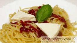 Rychlé špagety se sýrem